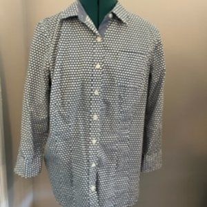 Van Heusen Sz M Blue and white polka dot long sleeve blouse